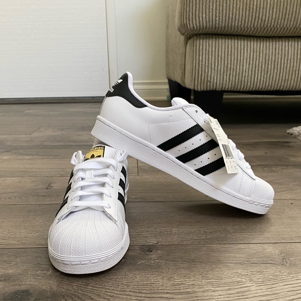 NEW adidas Superstar